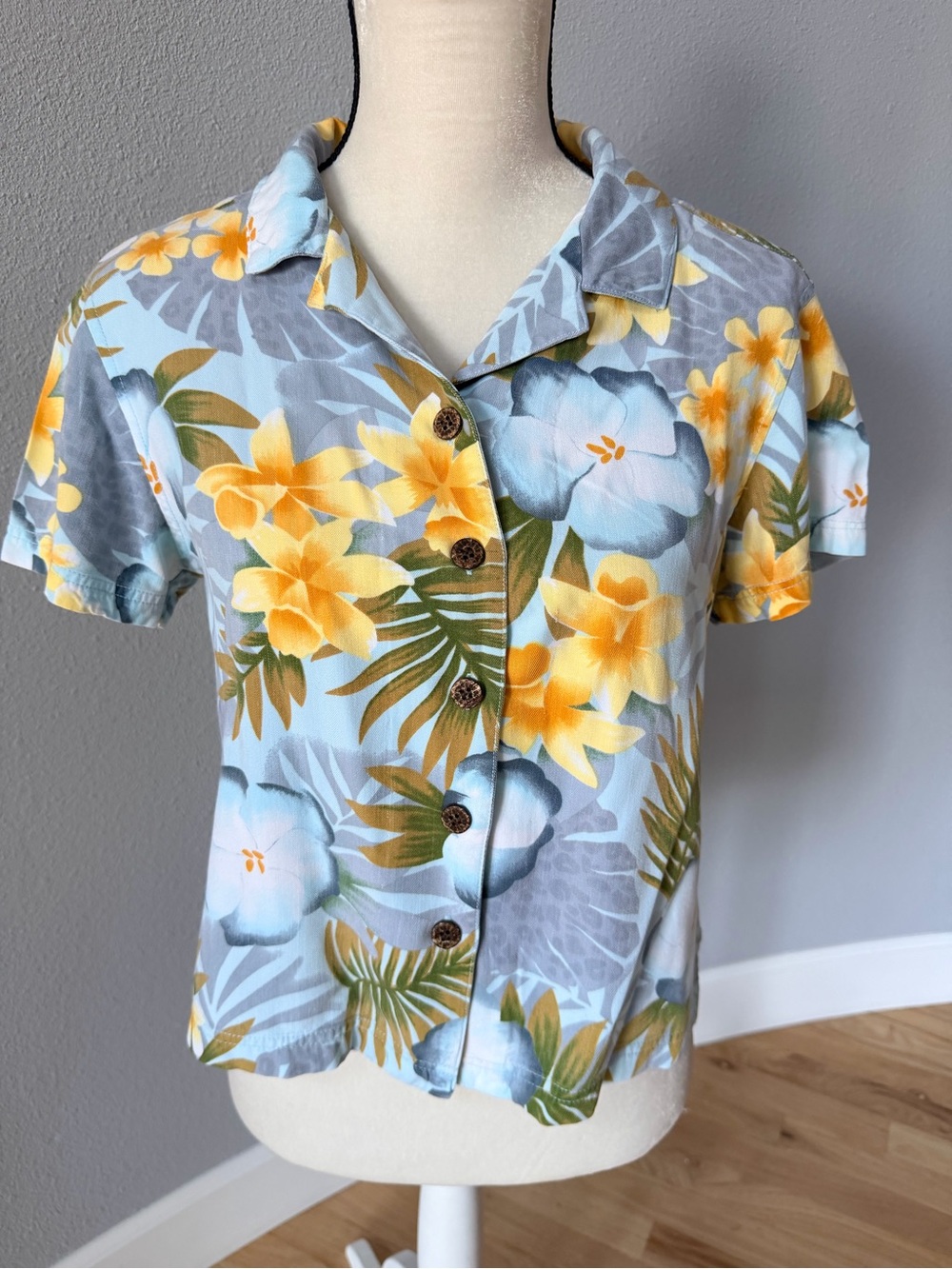 Island Traders Tropical Floral Hawaiian Button Down Shirt Blue Yellow Medium